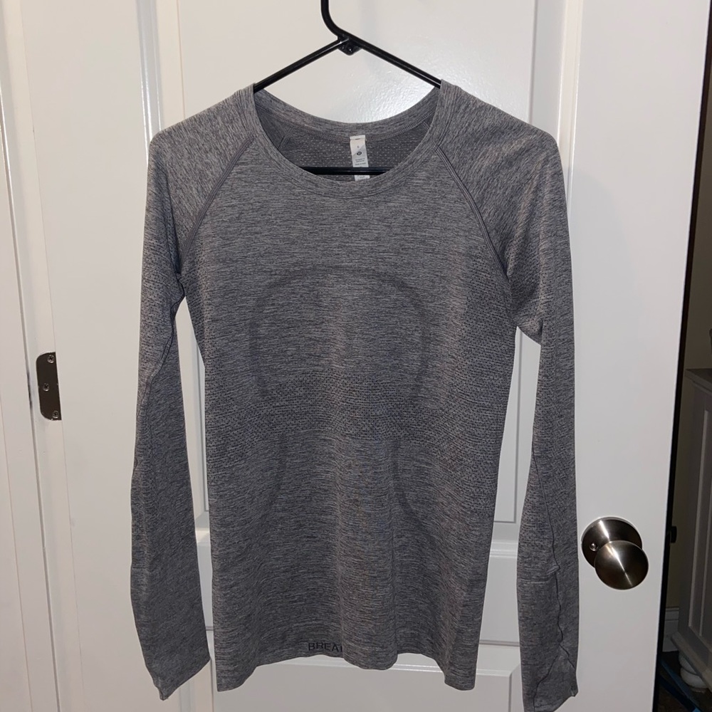 Lululemon long sleeve swiftly tech